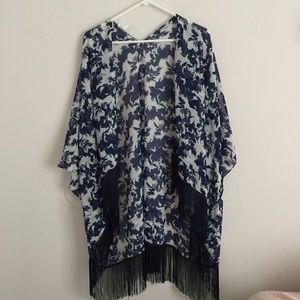 Women’s blue and white kimono